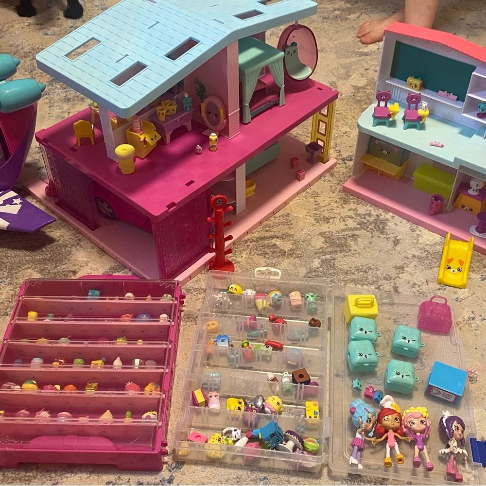 Shopkins  Dollhouse, School, Plane  Stand, Car, Dolls  with Accessories